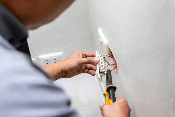 Best Ceiling Fan Installation Electrician  in Richland, WA