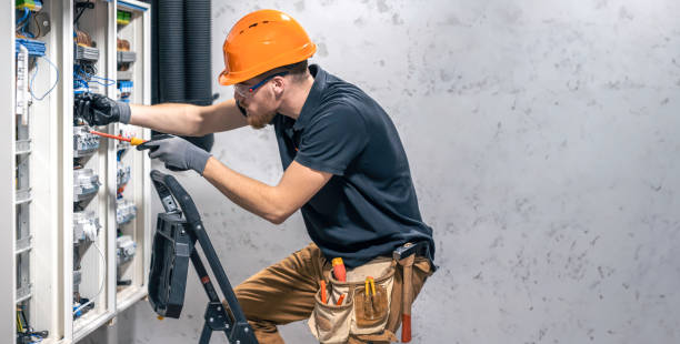 Best Affordable Emergency Electrician  in Richland, WA